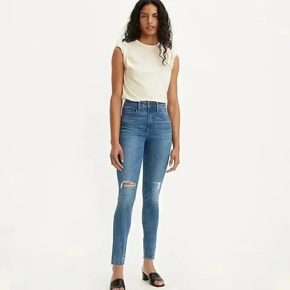 NWT Levi’s 721 high rise skinny stretch 5 pocket medium wash denim jeans 26 - Picture 1 of 7